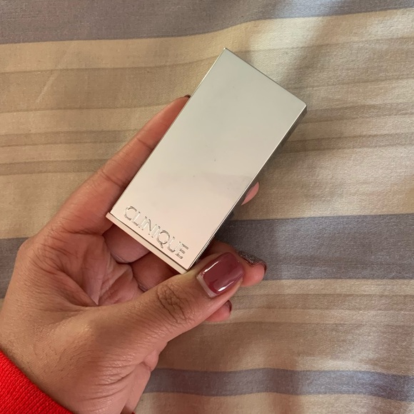 Clinique eyeshadow palette - beach plum - Picture 2 of 2